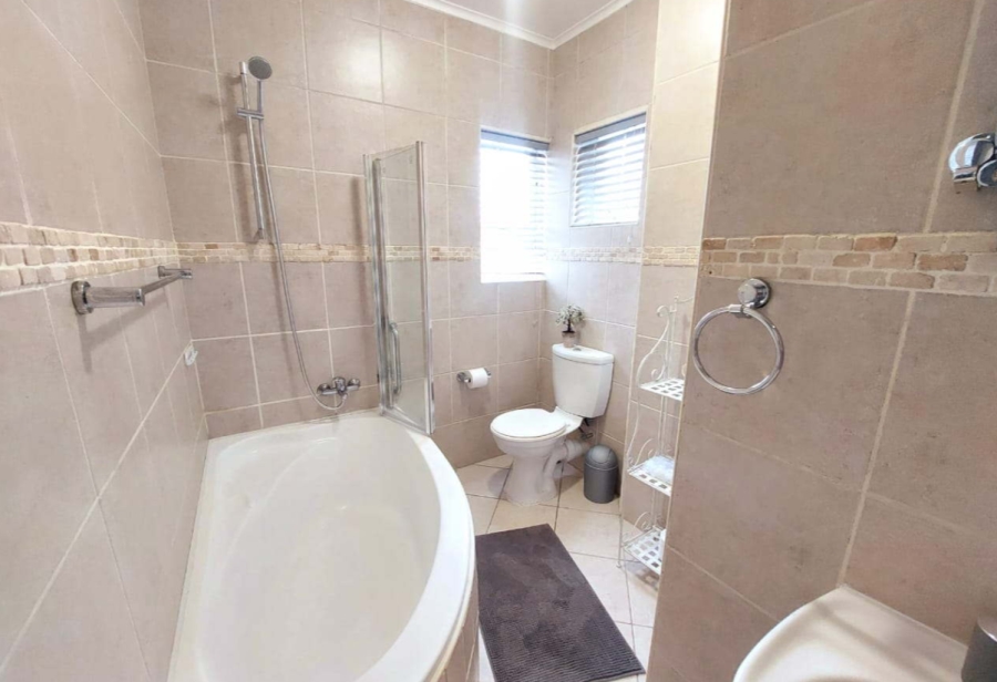 3 Bedroom Property for Sale in Reebok Western Cape